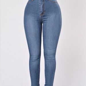 NWT FASHION NOVA KLUM JEANS